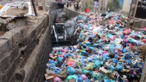 لن تصدق كيف كانت سائلة تعز وكيف تحولت بعد مجهود الشباب وفاعلين الخير قُبيل الصيف تشبه سائلة صنعاء