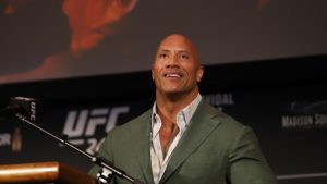 وفاة الممثل دوين جونسون على مواقع التواصل الاجتماعي يوم أمس