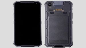 ليس مرصع بالذهب او الاحجار الكريمه! شركة روسية تطلق هاتفا ذكيا سعره أغلى من أيفون – 11 (فيديو)