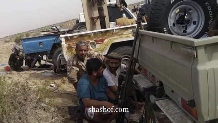 شاهد ماذا وجدوا في جيب جندي يمني سقط في المعركة !