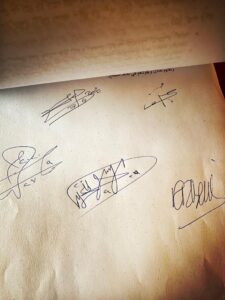 التوقيعات الخمسة التي ستعيد 1081 محتجزاً إلى عائلاتهم في اليمن .