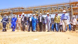 زيارة مهمة لمحافظ شبوة بن عديو الى قطاع s2 النفطي (صور + وتفاصيل)