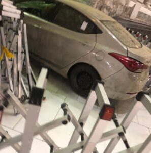 امارة مكة تعلق على حادثة اقتحام سيارة للمسجد الحرام بشكل انتحاري(فيديو)