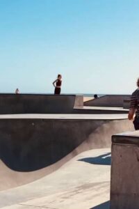 عمليات البحث عن ساحات التزلّج بلغت أعلى مستويات البحث عبر جوجل في عام 2021 (فيديو)