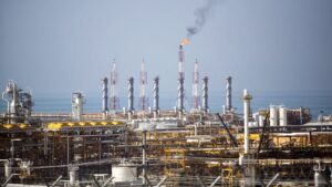 طهران تتوعد و السعودية والكويت يطوران حقل غاز رغم إدانة إيران(فيديو)