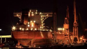 اول بيان يكشف اسباب احتجاز سفن النفط اليمنية قبالة ميناء جيزان! والنقابة ترد.