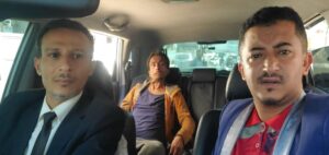 ماذا فعل ابناء إب اليمنية للشاب محمد وأين مصير البرادعي الذي اعتدى عليه؟(فيديو)