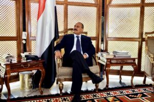 بذكرى استشهاد الرئيس علي عبدالله صالح البخيتي يعقب على الحادثة وبن لزرق يرد!