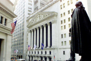 توقعات الركود تهوي بمؤشرات واسعار الأسهم بأول جلسات 2023