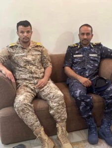 العميد عبدربه لعكب يرتدي زي قوات درع الوطن ويلتقي قيادات المجلس الرئاسي!