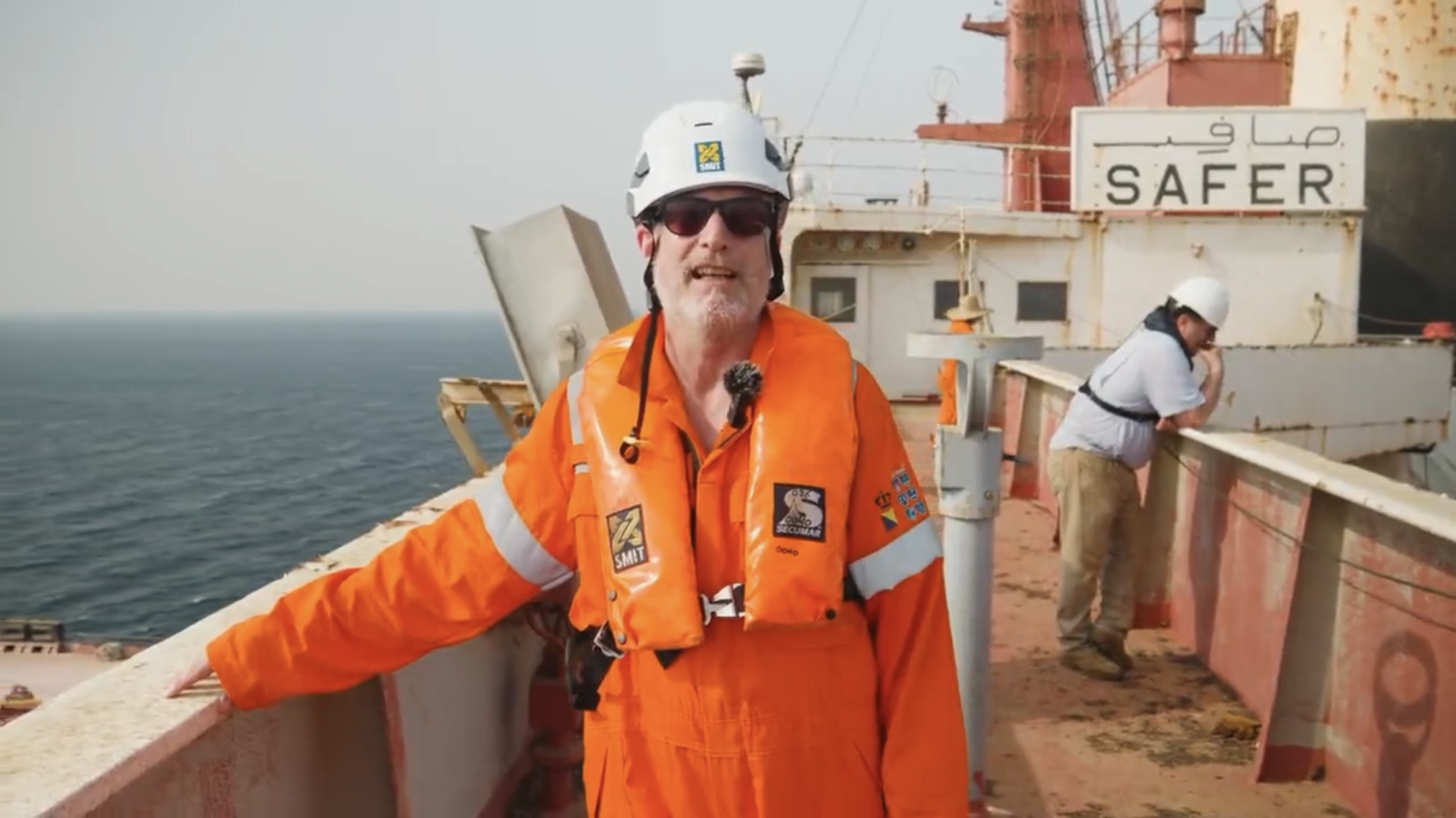 اليمن اليوم : فريق انقاذ خزان صافر ينهي مرحلة الفحص 2 ويبدأ التفريغ لمدة 14 يوم (فيديو)