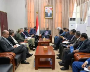 وزير المالية يبحث مع سفراء الاتحاد الأوروبي دعم اقتصاد حكومة عدن!!!