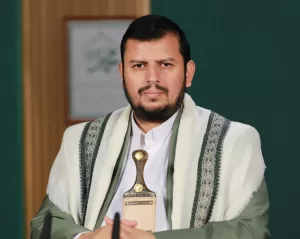 قرارات المولد النبوي: زعيم جماعة الحوثي يقيل حكومة صنعاء وينال تفويض التغيير