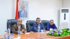 شبوة الان: برئاسة المحافظ بن الوزير لجنة المناقصات تقر نتائج 4 مشاريع.