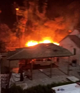 مراسلة الجزيرة: انفجارات قوية جدا تهز تل أبيب ومحيطها ومحيط قاعدة رامون الجوية قبل قليل (فيديو)