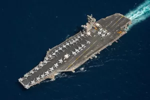 للتو: مجموعة سفن حربية أمريكية في طريقها إلى فلسطين بتأكيد من مسؤول عسكري كبير