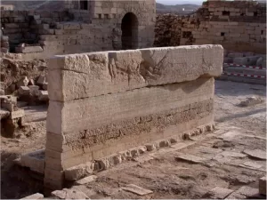 نقش النصر العربي اكتشاف فريد في معبد أوعال بمأرب، اليمن