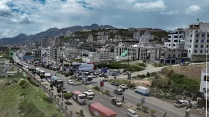 أخبار اليمن اليوم – تسليم 20 ألف كيس إسمنت من الدفعة الثالثة لدعم الطرقات بمحافظة إب