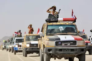 صحفي الجزيرة يطرح تساؤلًا حول فشل النظام الجمهوري في اليمن ويستكشف احتمالات نظام بديل