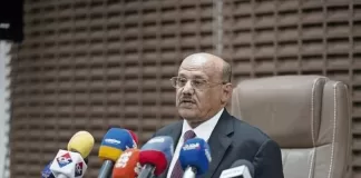 ردة فعل محافظ البنك المركزي في عدن على القرارات المفاجئة التي اتخذها المركزي في صنعاء