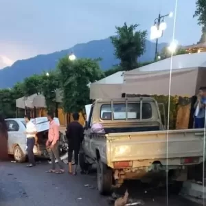 حادثة سير في منتجع اب السياحي بن لادن سابقاً بمحافظة إب: إصابات طفيفة ونجاة الجميع