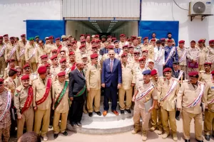 تماسك الشرعية: اللواء عيدروس الزبيدي يكرم الخريجين من الأكاديمية العسكرية العليا بالعاصمة اليمنية المؤقتة عدن