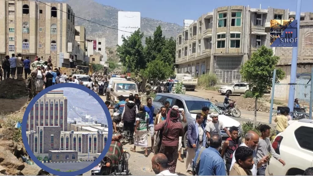 محافظ تعز المعين من صنعاء يعلن رفع الحصار عن طريقين رئيسيين إلى المدينة المحاصرة، في خطوة مفاجئة تهدف إلى تخفيف معاناة المواطنين وتحدي الحصار المفروض عليها.