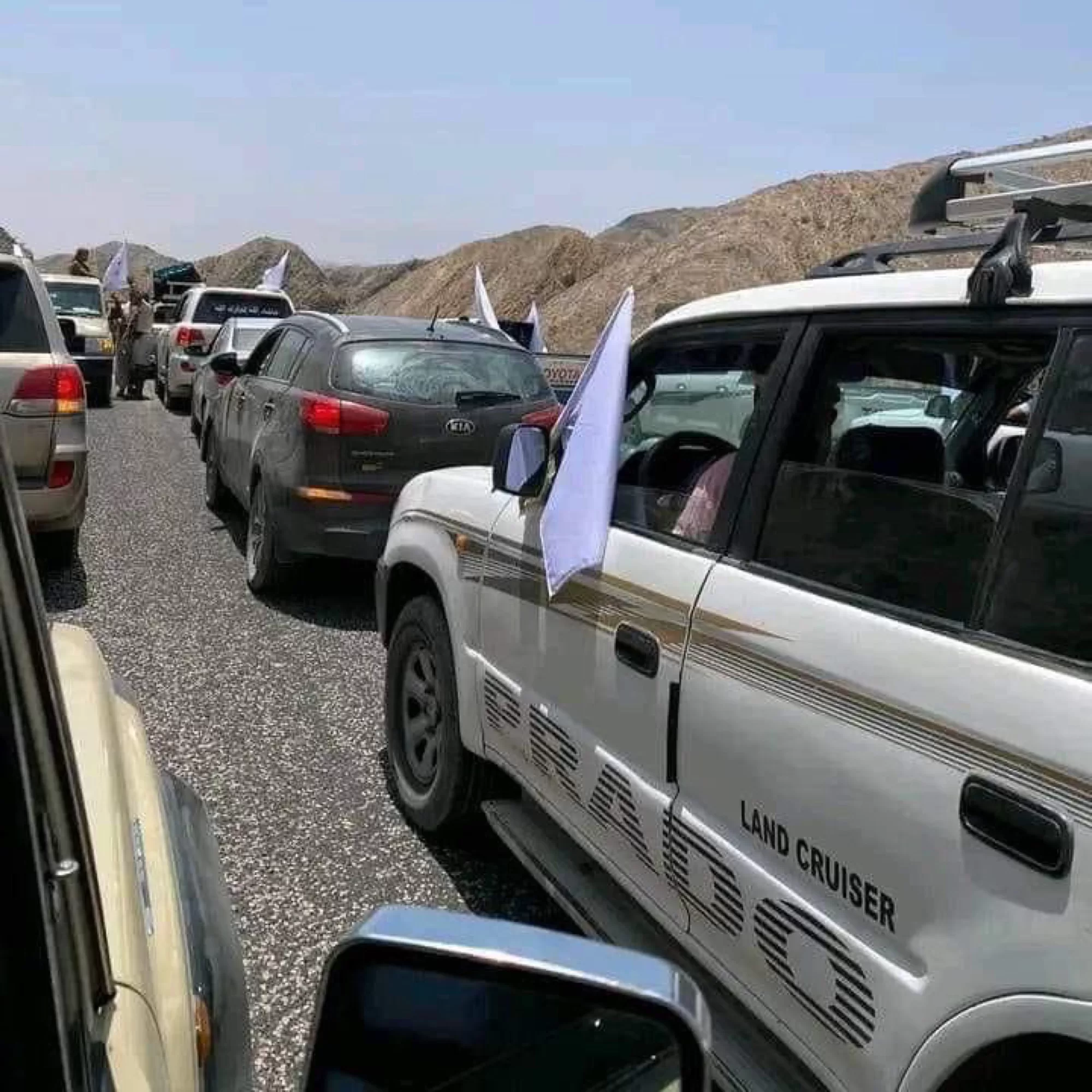 فتح طريق مارب البيضاء: بارقة أمل أم احتفال بمسار التفافي؟