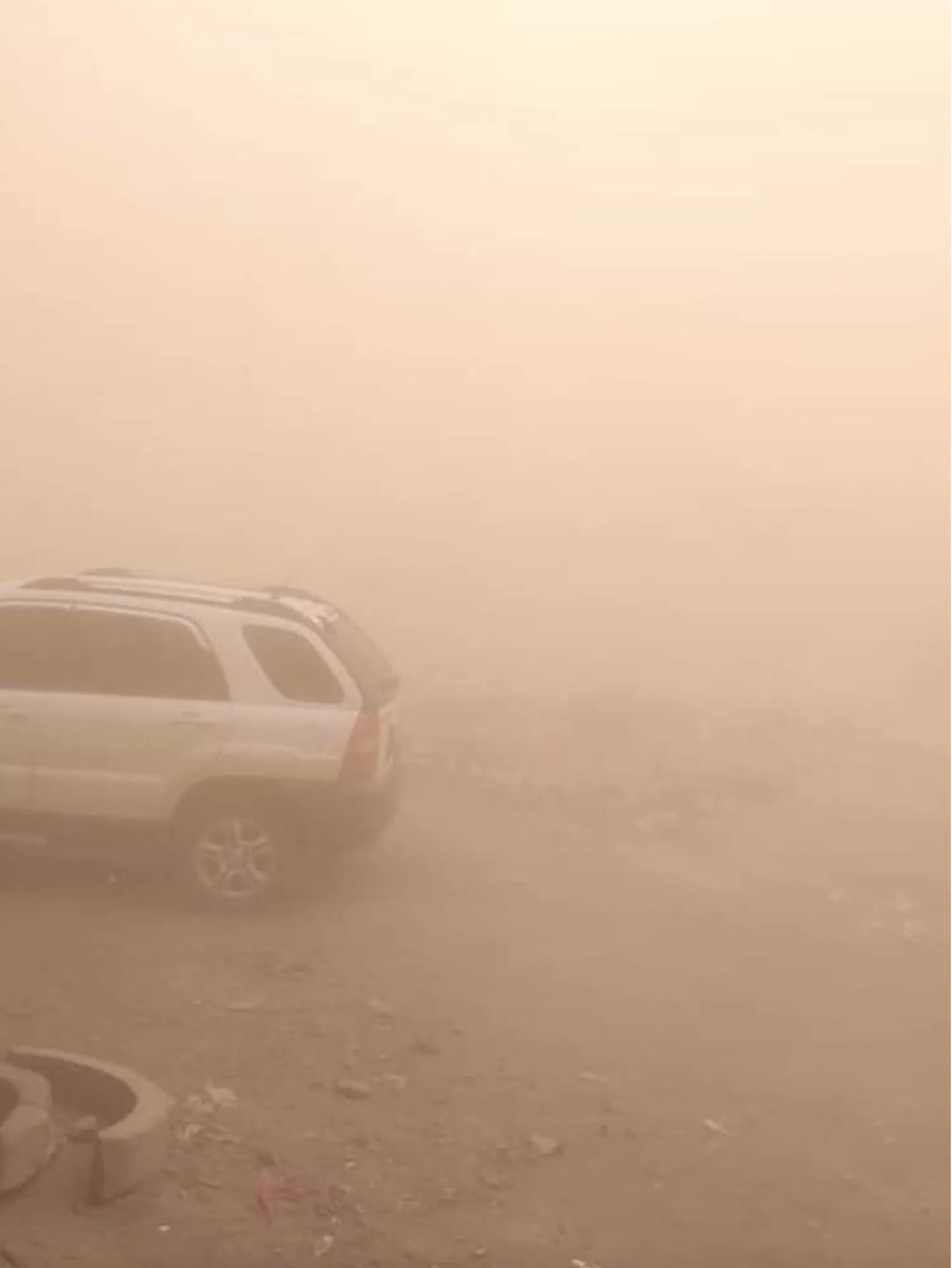 غبار كثيف يضرب عمران اليوم الثلاثاء 2 يوليو، خاصة مديرية قفلة عذر. تعرف على تأثير الظاهرة على الحياة اليومية وتوصيات وإرشادات السلامة.