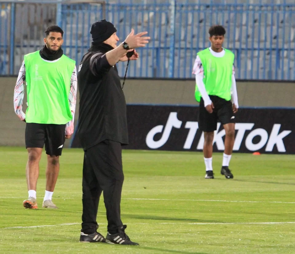 حظوظ كأس الخليج 26.. منتخب اليمن لكرة القدم يبدأ تدريباته في الكويت استعداداً لمواجهة العراق