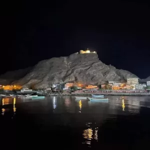 أزمة وقود تهدد إمدادات الكهرباء في لحج: محطات الأهرام وصبر تعمل بساعات محدودة!