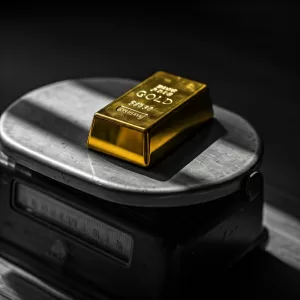 التضخم والحرب يدفعان الذهب للصعود: تحليل شامل لأداء المعدن الأصفر