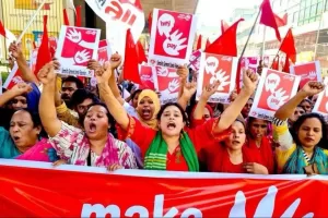 10 آلاف عامل في أمازون يوقفون العمل: مطالب بزيادة الأجور وحقوق أفضل