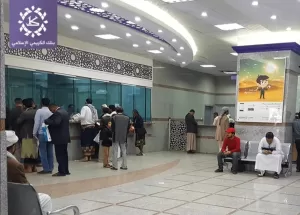 صرف رواتب 4 أشهر للموظفين النازحين من حجة إلى عدن عبر بنك الكريمي التفاصيل كامله