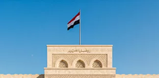 تعديل وزاري وشيك في اليمن.. تفاصيل أولية يكشفها صحفي مقرب من الحكومة الشرعية بعدن