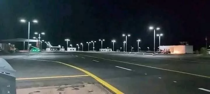 تفاقم أزمة الكهرباء في عدن: 17 ساعة انقطاع يوميًا وسط تعثر إمدادات الوقود