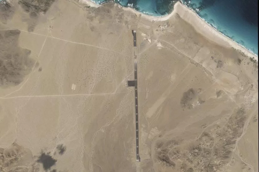 صراع حول المطار الغامض بجزيرة عبد الكوري.. إيكاو تطلب من اليمن توضيح عاجل