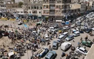 حكومة صنعاء تعلن فتح طريق تعز ليلاً ونهاراً.. وتنتظر إجراءات الطرف الآخر