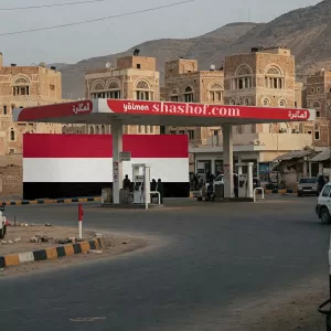 شركة النفط بعدن توضح: نوعان من البنزين في الأسواق.. تعرف على الفرق بينهما