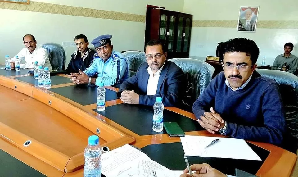 شبوة تنتفض ضد "الروتين القاتل": حل لجنة الخدمات وتحسين المدينة يثير جدلاً واسعاً