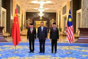 الرئيس الصيني يدعو إلى وحدة آسيوية لمواجهة الضغوط الأمريكية