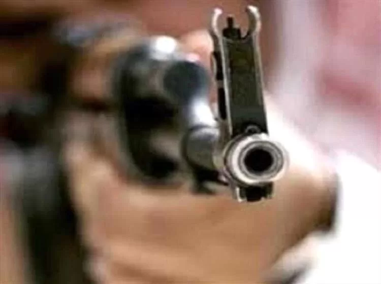 مقتل شخص وإصابة آخر إثر خلاف أسري على قطعة أرض