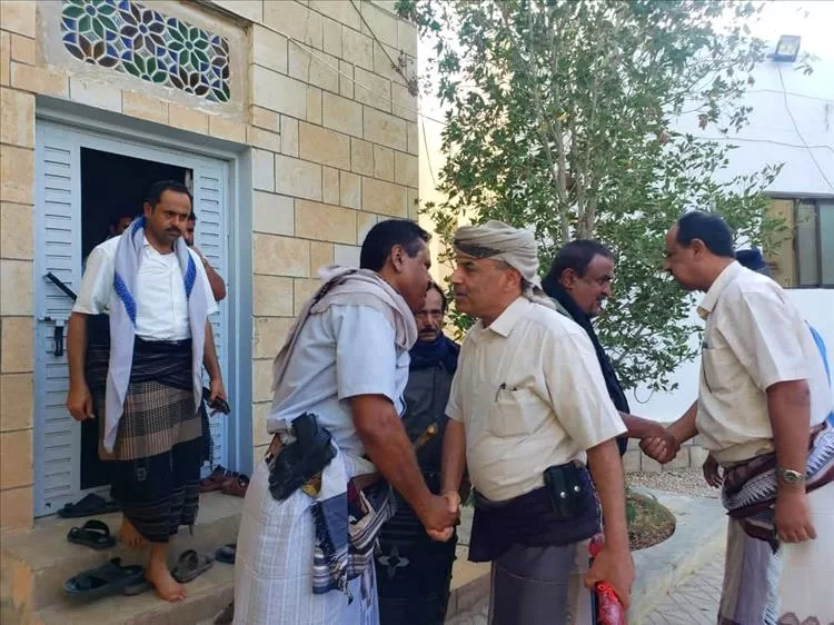 وصول اللواء بامشموس إلى محافظة شبوة لتدشين فعاليات أسبوع المرور العربي يوم غدٍ الأحد بمدينة عتق