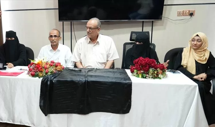 طلاب كلية الإعلام ينفذون زيارة علمية إلى المركز الوطني للتثقيف الصحي والسكاني