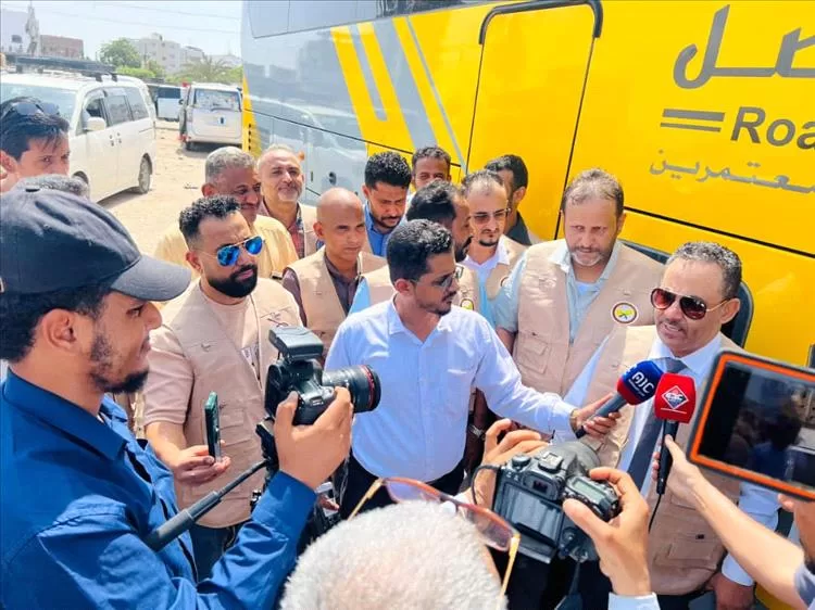 رئيس هيئة النقل يدشن تفويج أولى رحلات حجاج بلادنا الى الاراضي المقدسة