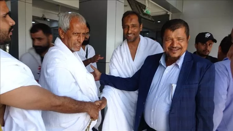 تدشين الرحلة الثانية لتفويج حجاج المهرة لموسم حج 1446هـ عبر مطار الغيضة الدولي.