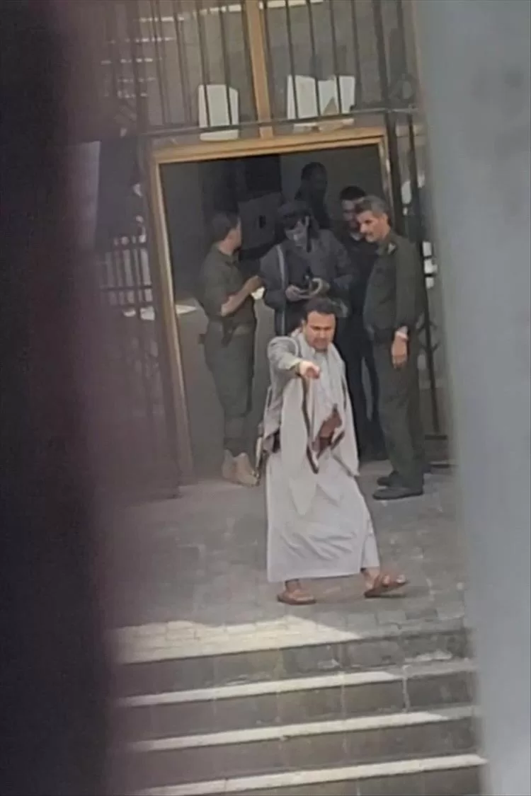 مليشيات الحوثي تستولي على مكاتب التخطيط في المحافظات ويحولونها إلى سجون وأقسام شرطة وينهبون أصولها