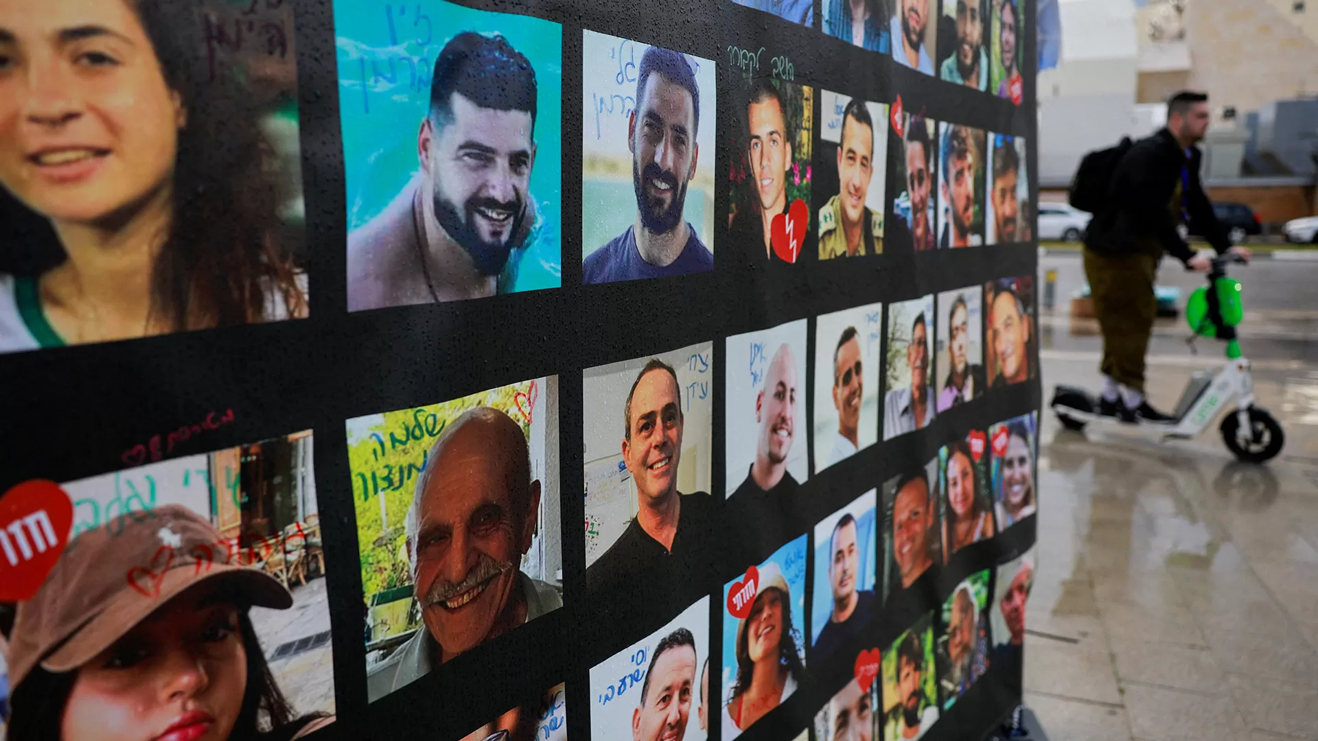 550 مسؤولا أمنيا إسرائيليا سابقا يطالبون ترامب بوقف الحرب بغزة