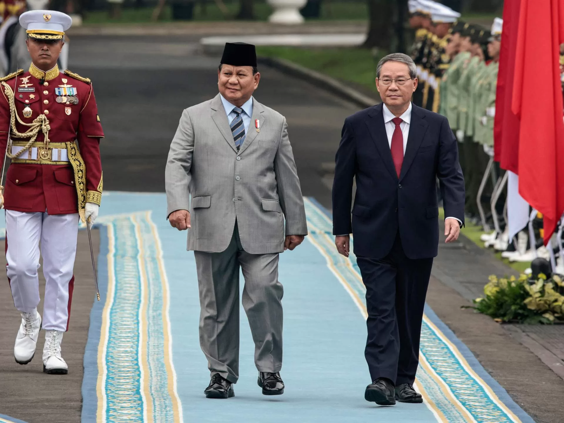 الصين تعزز علاقتها بإندونيسيا مع تصاعد التوتر التجاري مع أميركا