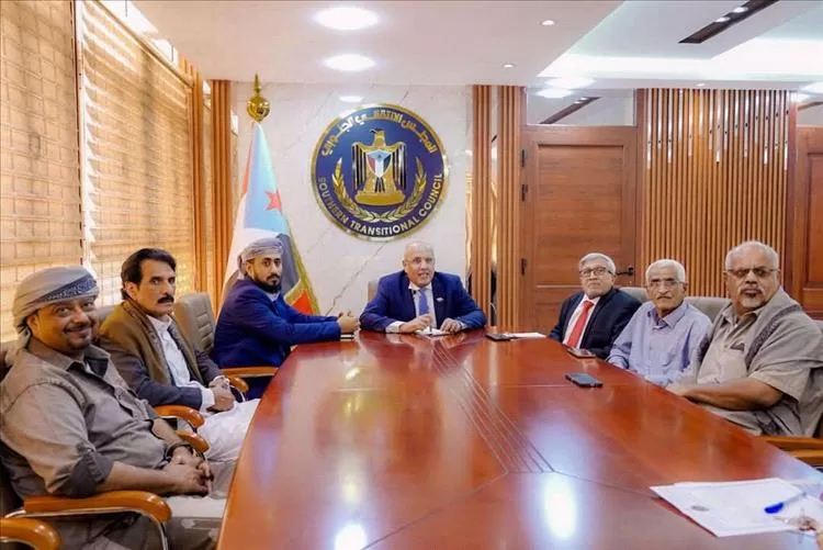 الكثيري يرأس الاجتماع الأول للجنة التحضيرية لمجلس شيوخ الجنوب العربي